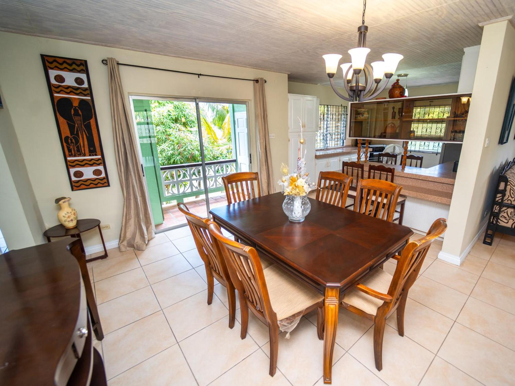 Spacious 3-Bedroom Home - Regency Park Bridgetown Ngoại thất bức ảnh
